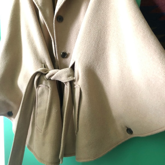 Stunning Lands’ End camel angora wool cape L-XL - Picture 3 of 6